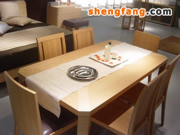 影响木制家具材料变化的几个原因