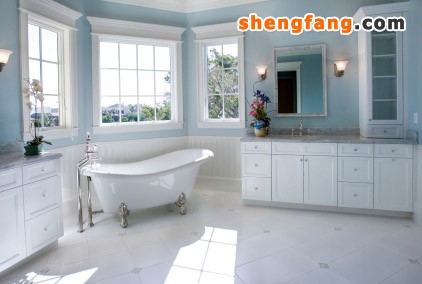 如何让浴缸光洁如新？