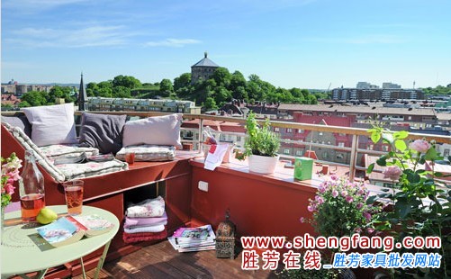 田园风格阳台装修效果图 散发着淡淡清香