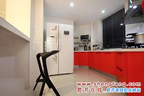 大户型装修很简约 26万改造低调家