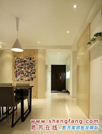 现代简约风格装修 年轻夫妻的婚房