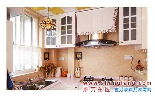 80平米浪漫欧式两居室欣赏