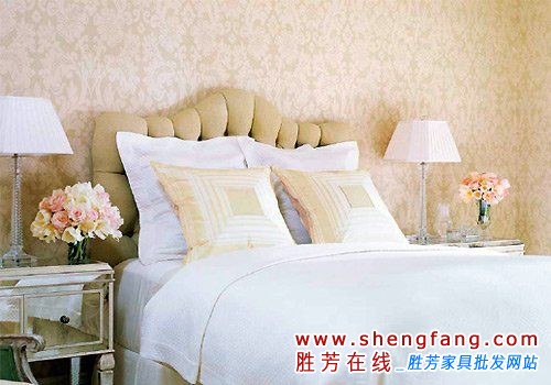 15平米卧室装修效果图 迷人小卧室收纳效果