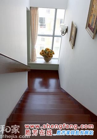 30万打造复式跃层家居