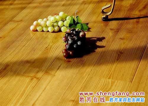家居装修怎样选择地板 地板配件可不是配角