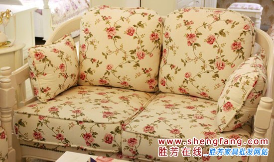 沙发也要玩色彩