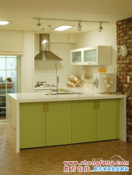 如何翻新厨房