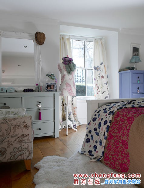 85㎡欧式风格温暖色调小公寓