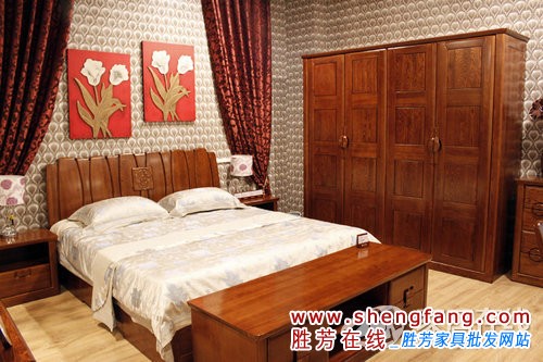 实木衣柜打造衣物空间