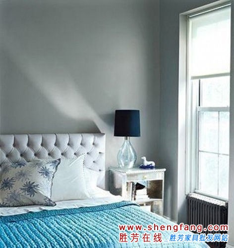 蓝灰色卧室欣赏