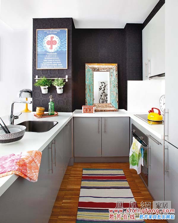 马德里不思议青春公寓