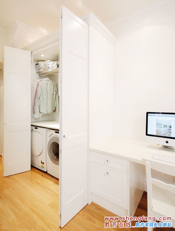 冷暖色调的交错家居搭配