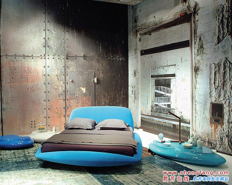 打造复古经典简约卧室效果