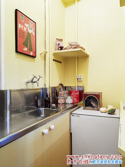 小户型装出奢华复古范