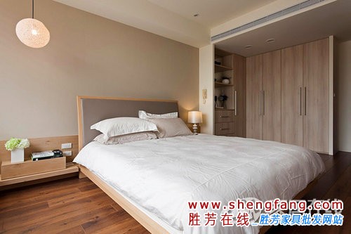 浅咖色调家居展现时尚浪漫