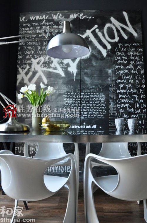 黑色背景墙 营造不一样的家居空间