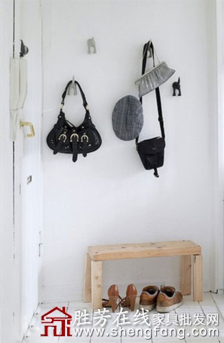 玄关&ldquo;鞋收纳&rdquo; 实用便捷乃王道