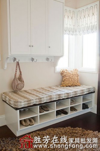 玄关&ldquo;鞋收纳&rdquo; 实用便捷乃王道