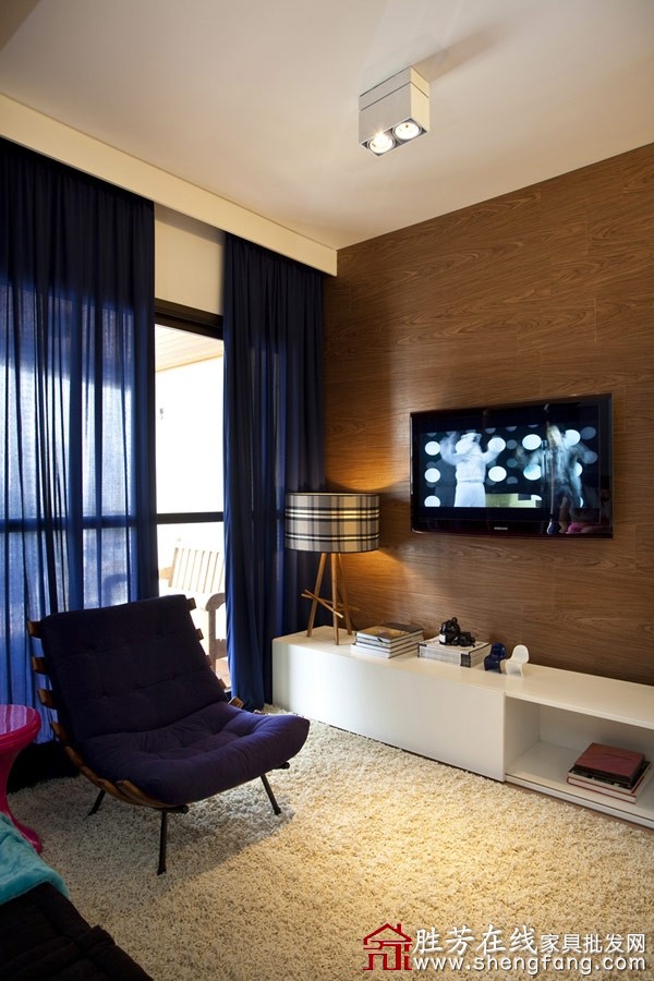 巴西45平小户型现代公寓