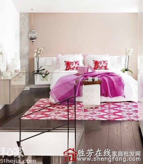 红色甜蜜婚房家居欣赏