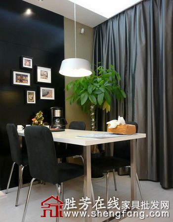 富有温暖气息的复工家居设计