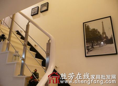 富有温暖气息的复工家居设计