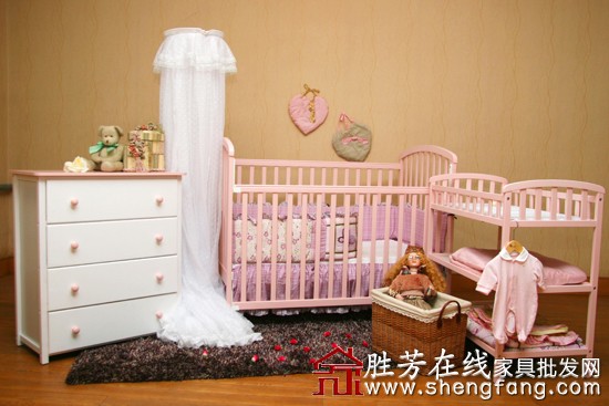 如何选购婴儿床？婴儿床有哪些分类？