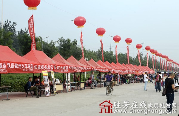 2013年河北胜芳秋季家具展览会现场图片