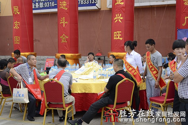 2013年河北胜芳秋季家具展览会现场图片