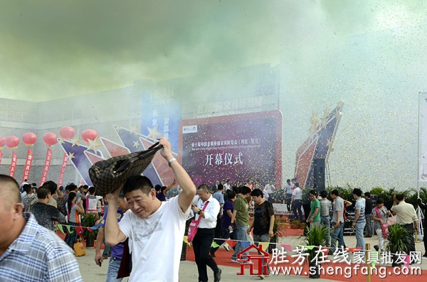 2013年河北胜芳秋季家具展览会现场图片