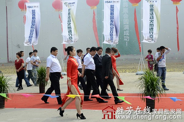 2013年河北胜芳秋季家具展览会现场图片
