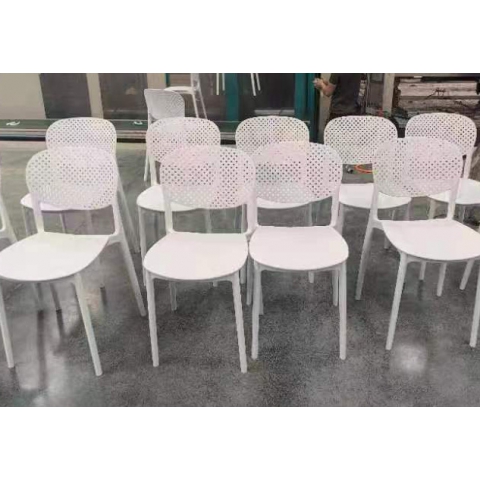 胜芳塑料椅批发 叉背椅 伊姆斯椅 牛角椅 塑料椅  透明折叠椅 PET塑料椅 太阳椅 转椅 富煌家具