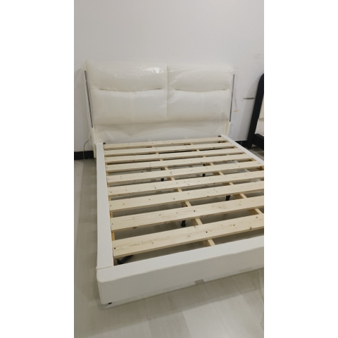 胜芳床铺批发 双人床 软床 现代简约软床 北欧轻奢软床 卧室家具 小户型家具 高档床 高端床 宇鑫家具