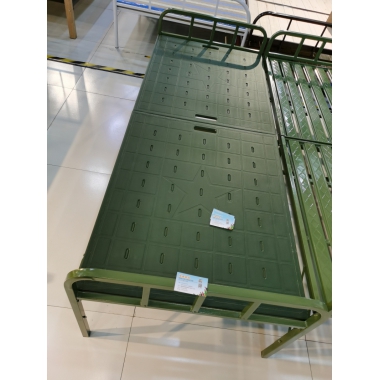 胜芳批发吹塑钢塑床部队拉练行军折叠床厂家直销加厚加固绿色军用床恒泰家具