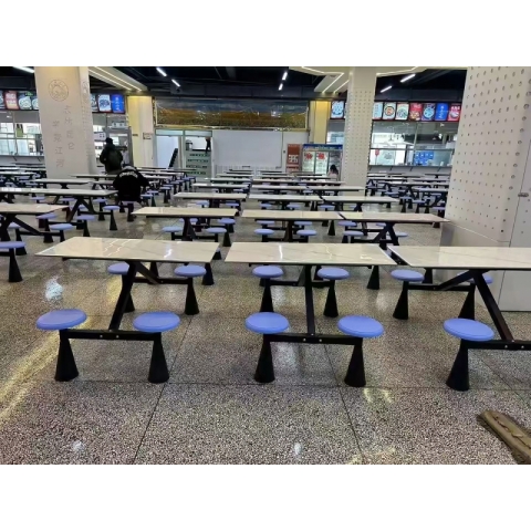 胜芳连体餐桌椅批发 食堂餐桌 食堂连体桌椅 快餐桌椅 四腿连体桌 四连体 学生餐桌椅 万拓家具